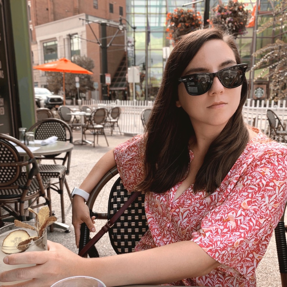 Meet your Posher, Jennifer